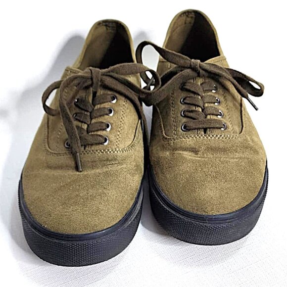Old Navy olive green sneakers - Picture 1 of 11